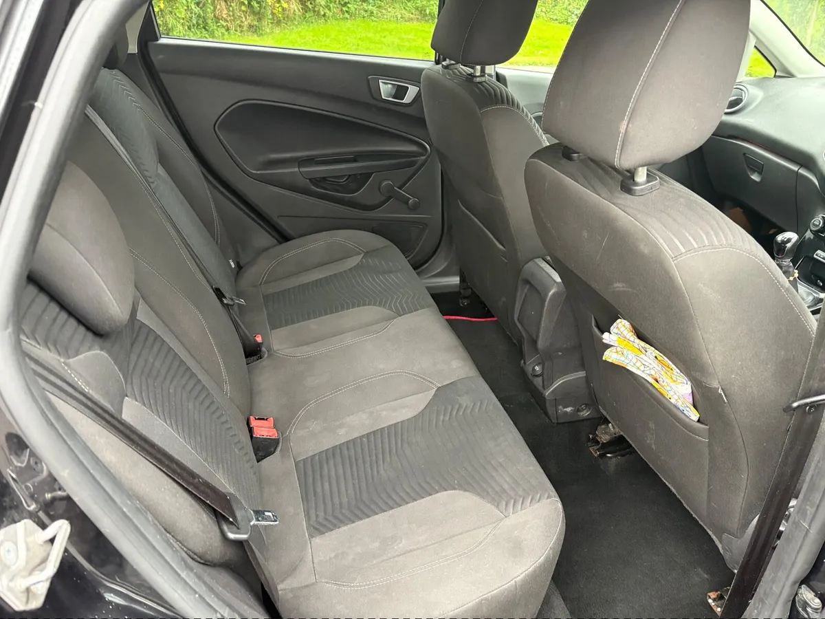 Ford Fiesta 2015 - Image 4