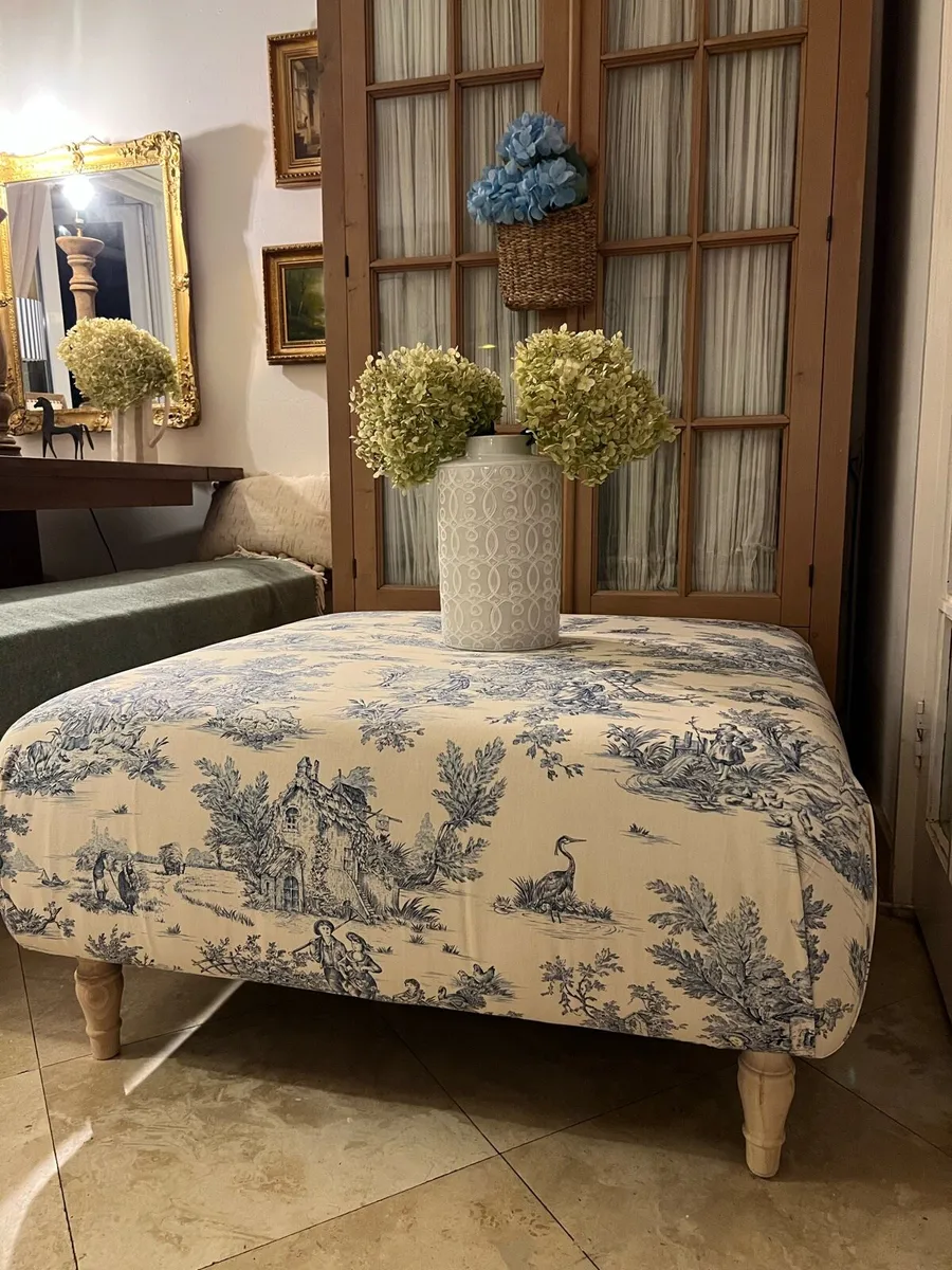 French style footstool/coffee table - Image 1
