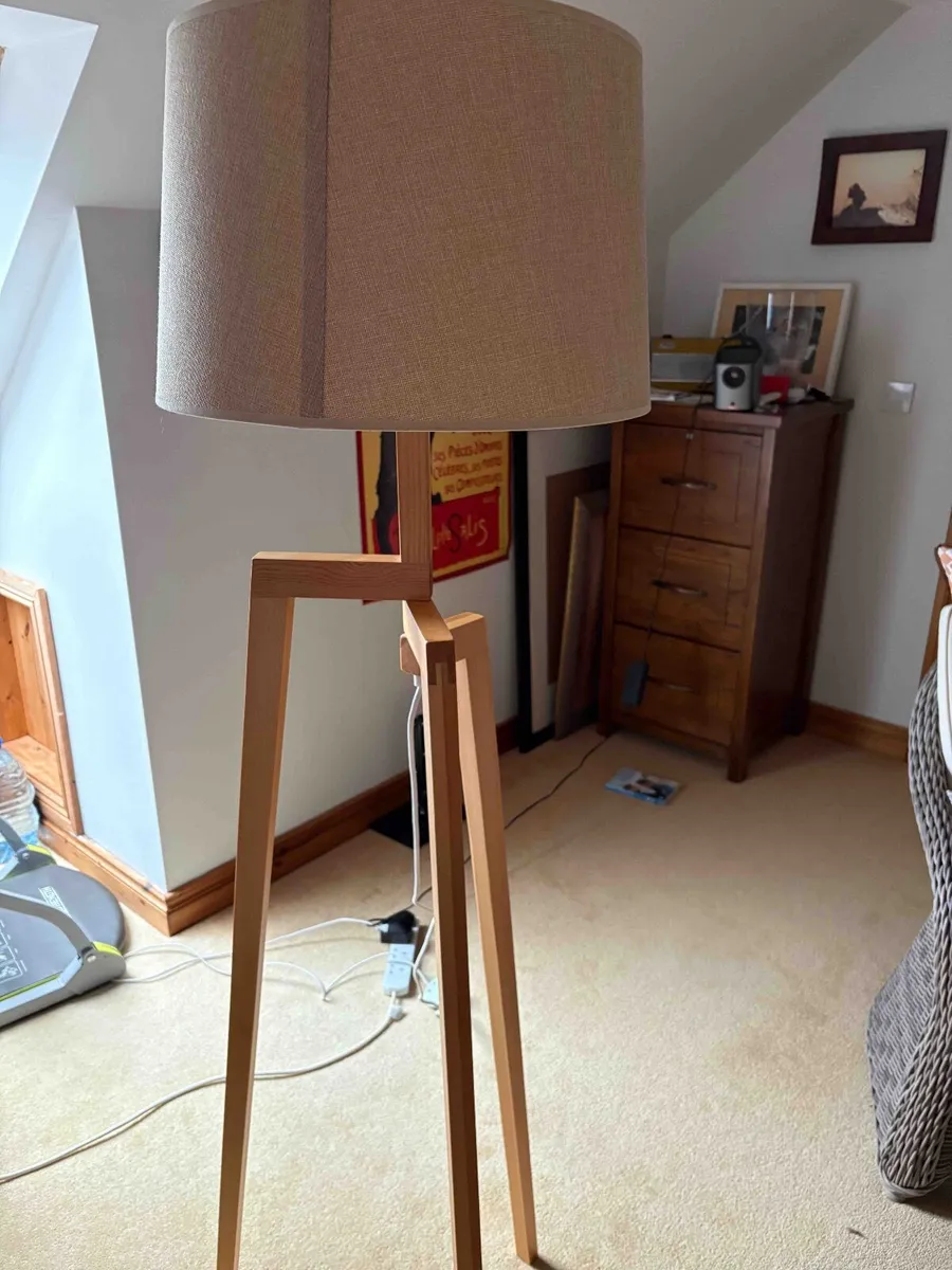 Folding Sklum wooden lamp with shade - Image 1