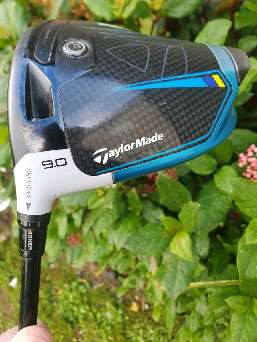 Left hand taylormade sim 2 driver - Image 2
