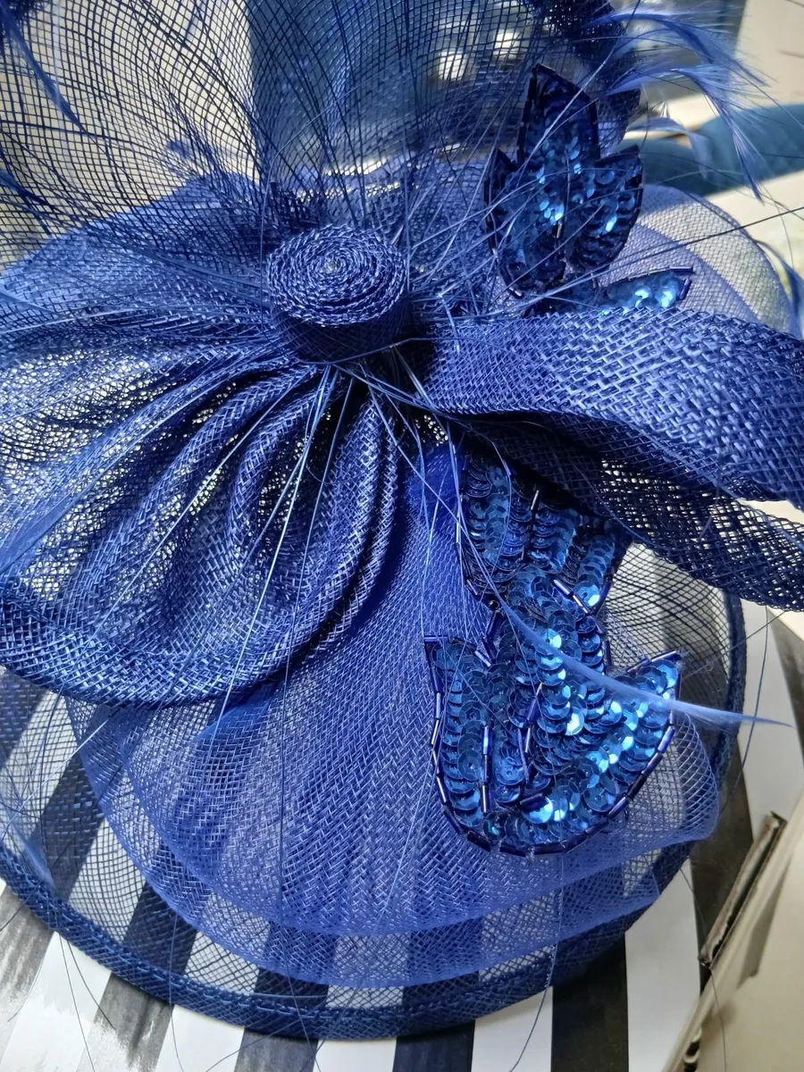 Wedding head piece - Image 4