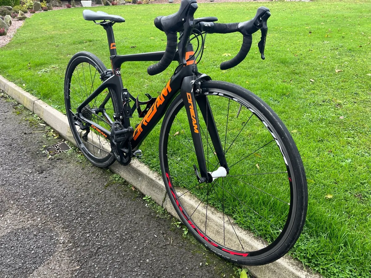 Full carbon ladies/juniors road bike - Image 3