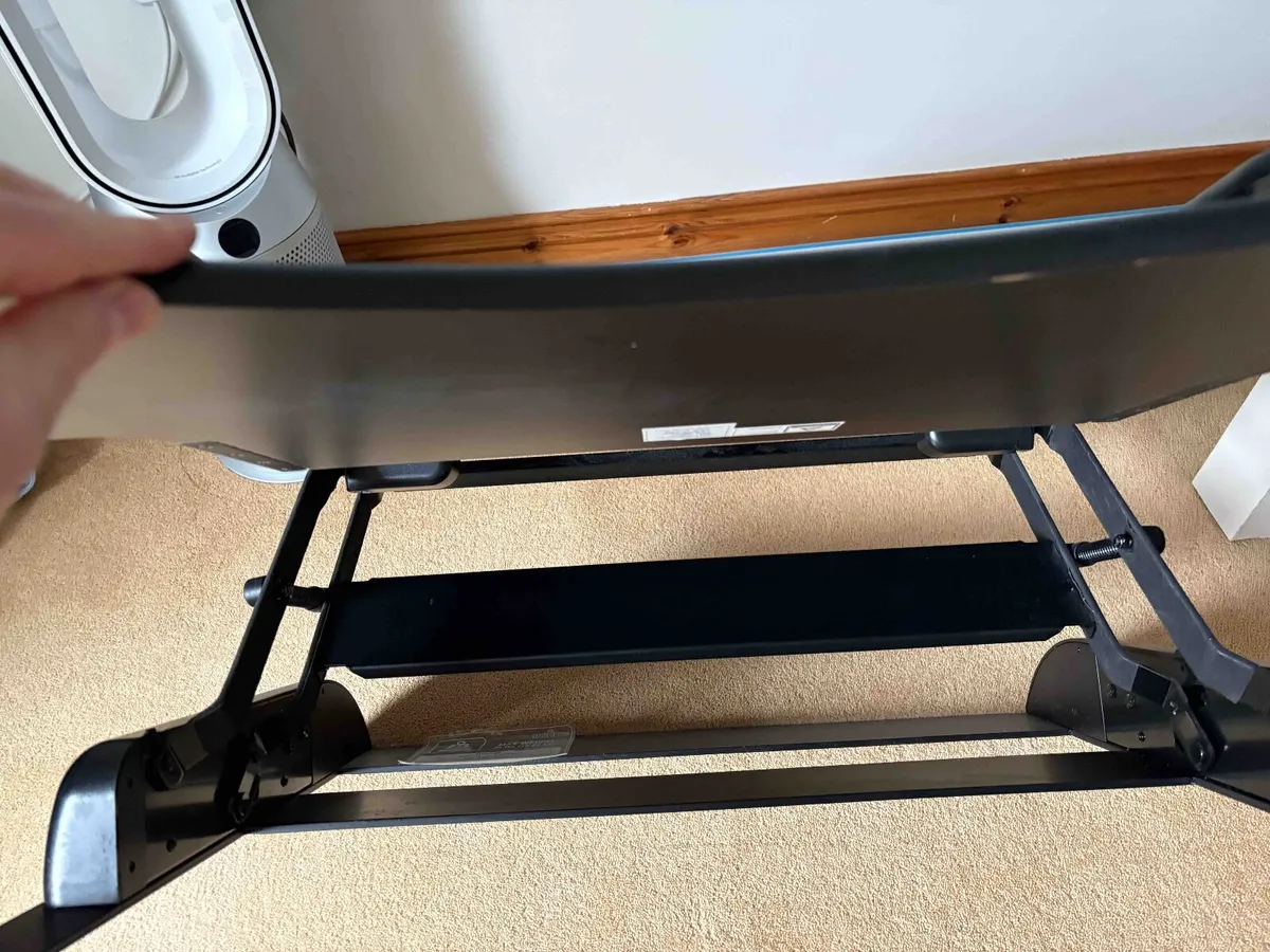 Varidesk sit stand adaption for a desk - Image 4