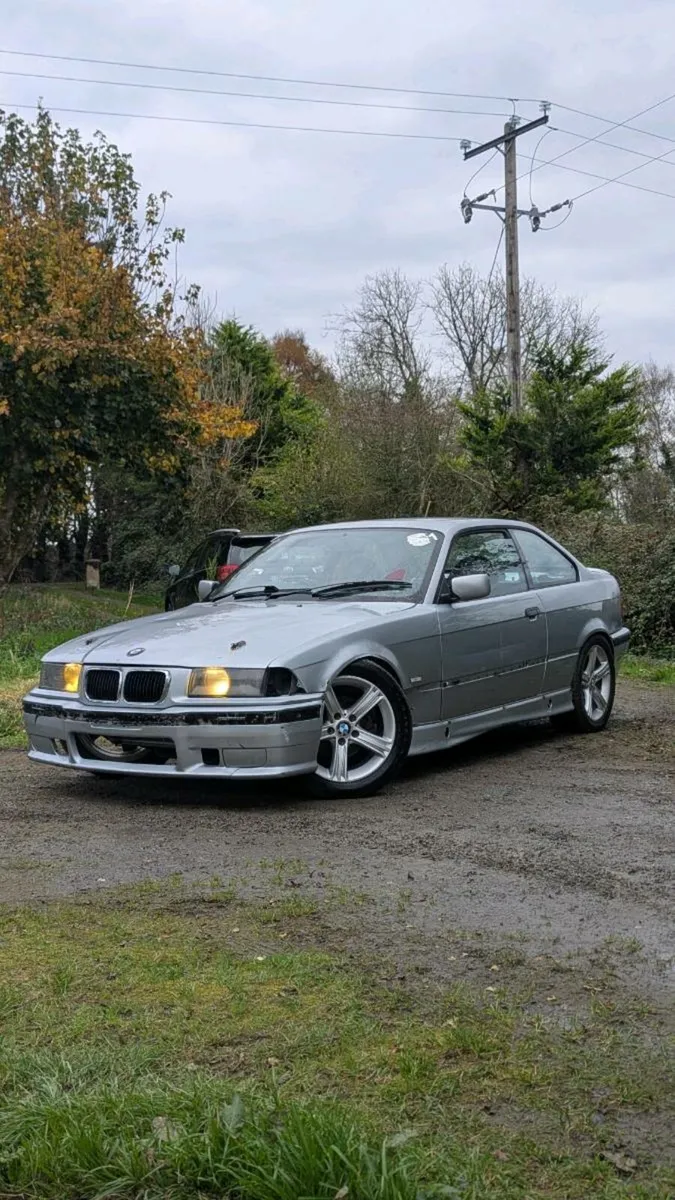 E36 Drift car and transporter package - Image 2
