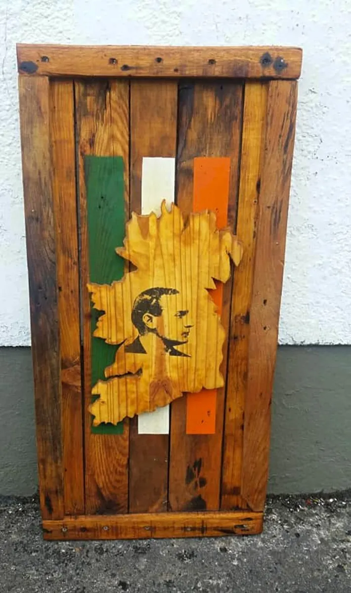 Rustic Commemorative Padraig Pearse / Ireland Wood - Image 1