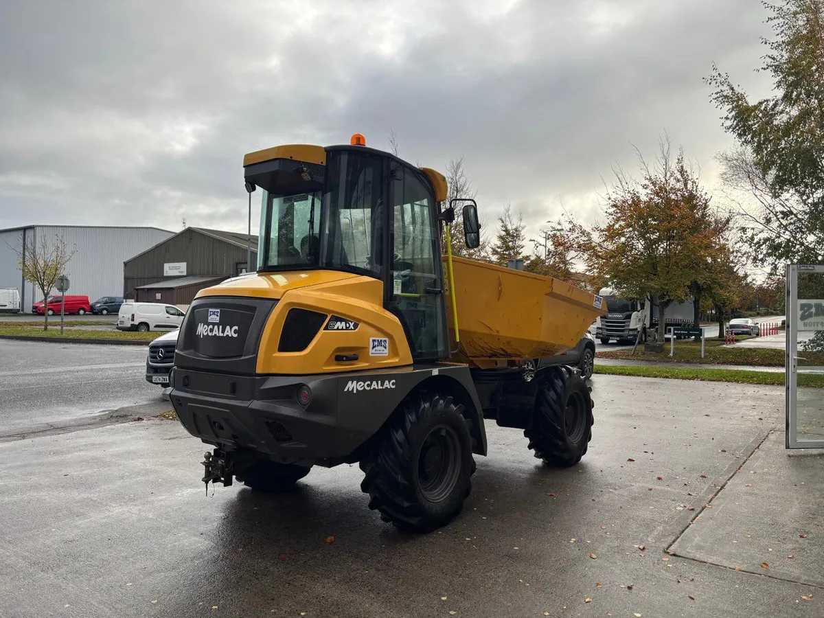 2022 MECALAC 6 TON CAB DUMPER 930 HRS - Image 4