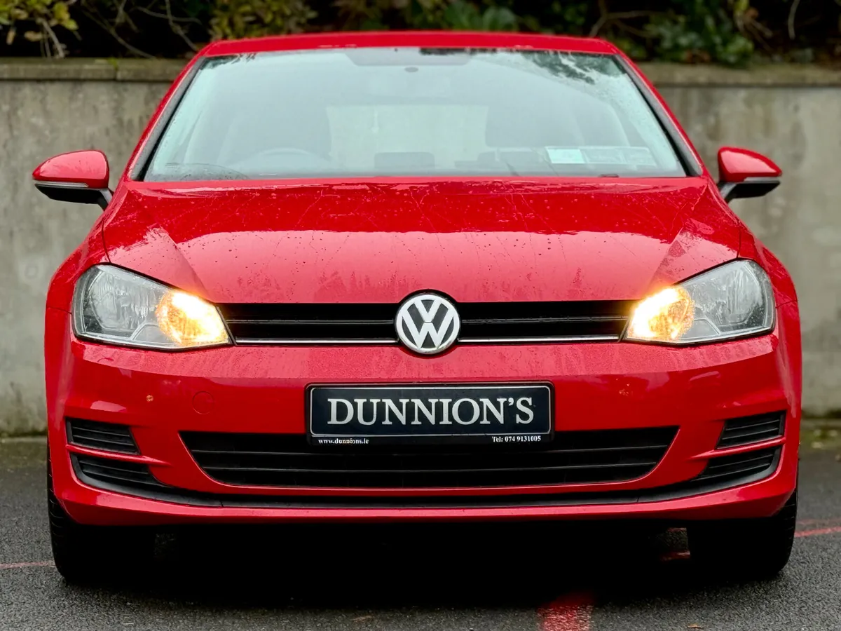 Volkswagen Golf, 2015, TRENDLINE 1.6 TDI MANUAL - Image 3
