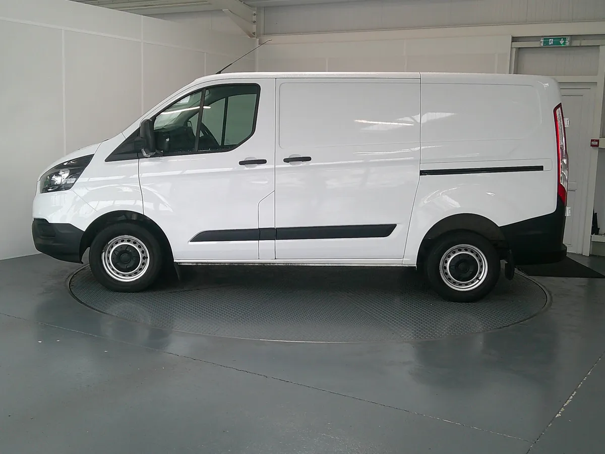 Ford Transit Custom 2022 - Image 4