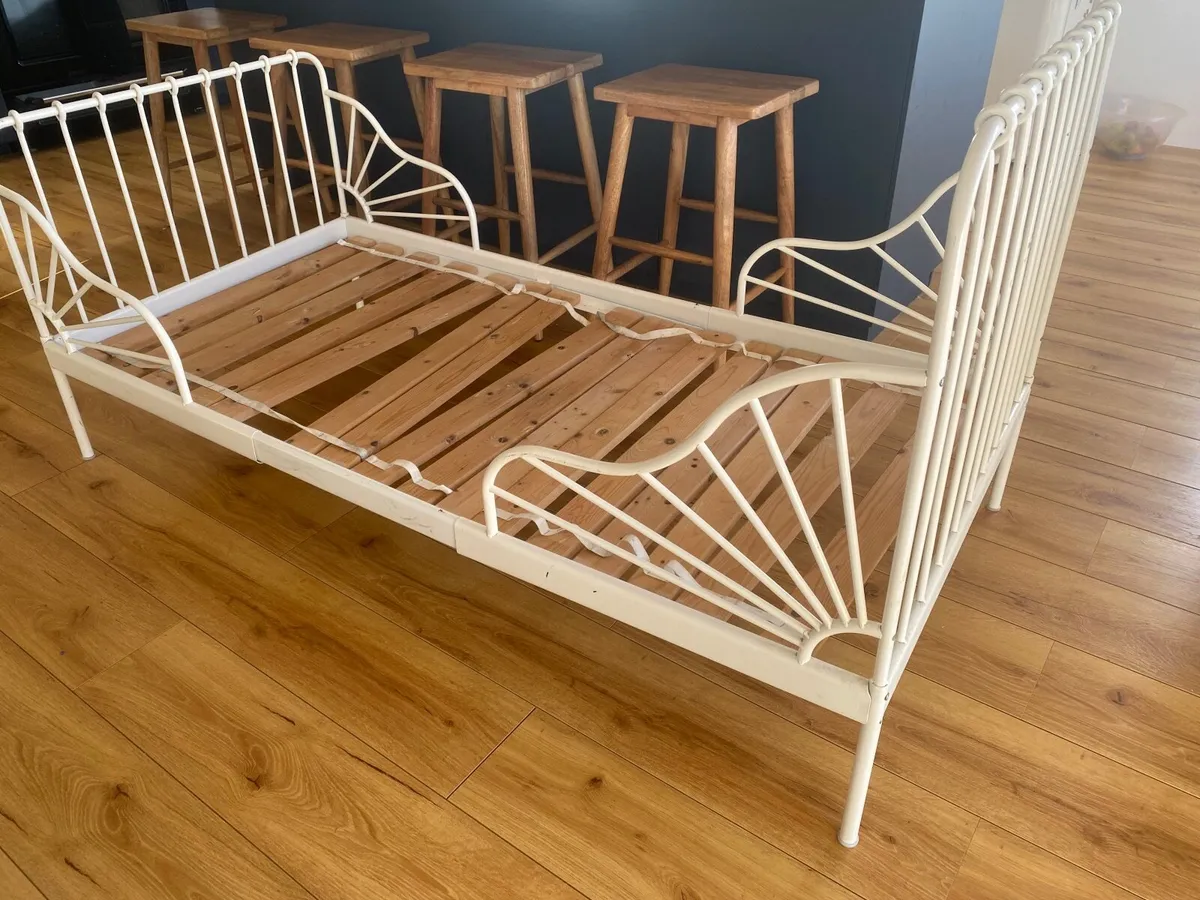 IKEA child’s extendible bed - Image 1