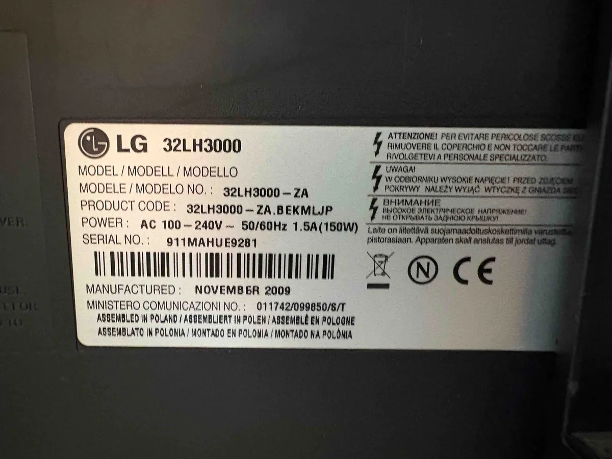 32 inch LG LH3000 tv (circa 2009) - Image 4