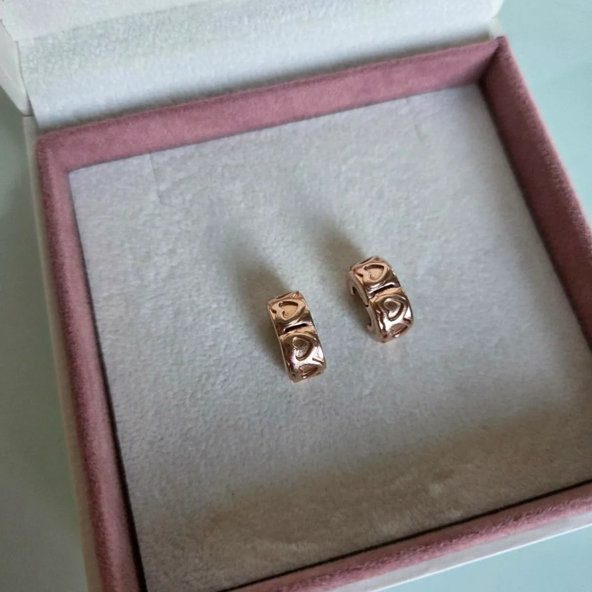 Pandora charm clips heart rose gold - Image 1