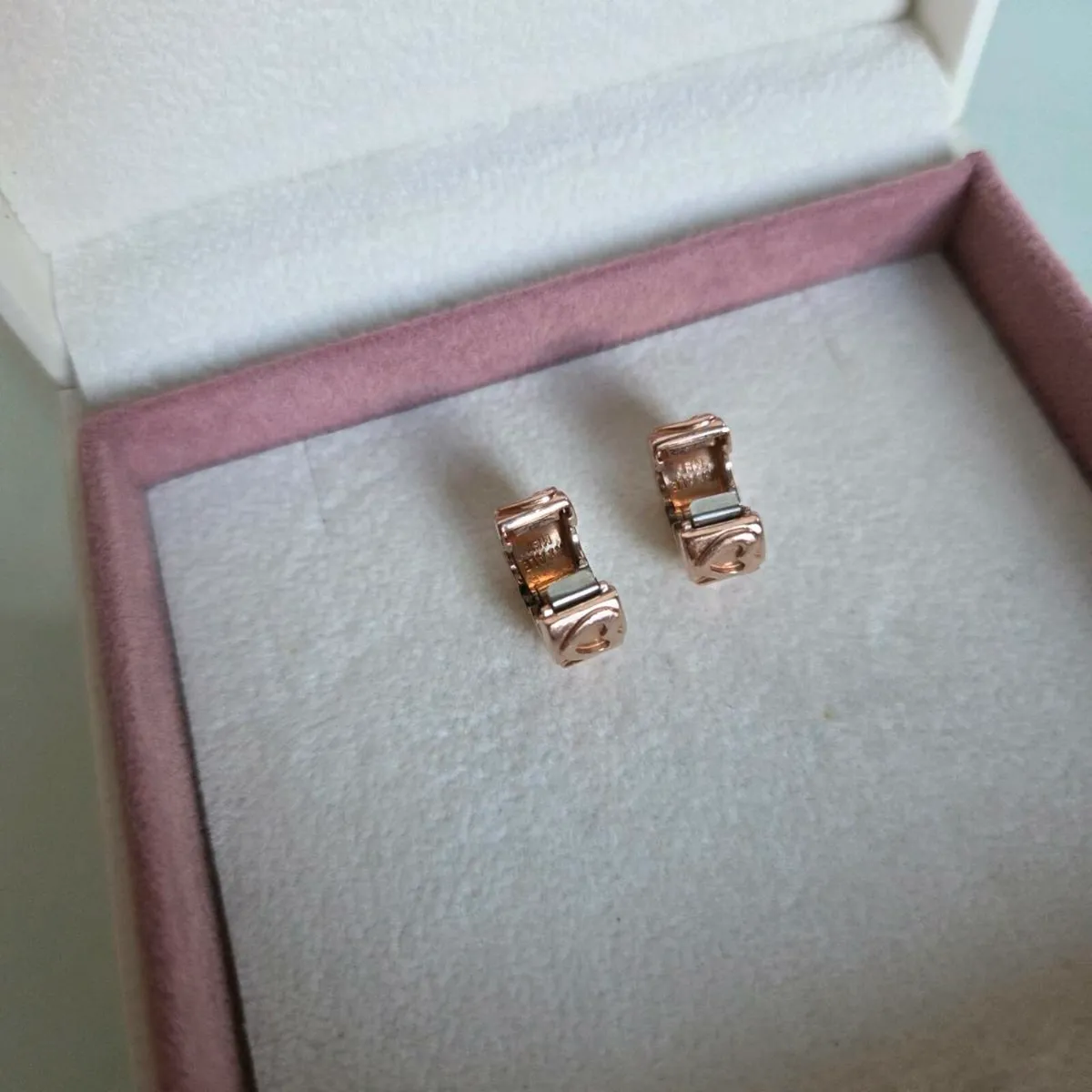Pandora charm clips heart rose gold - Image 4