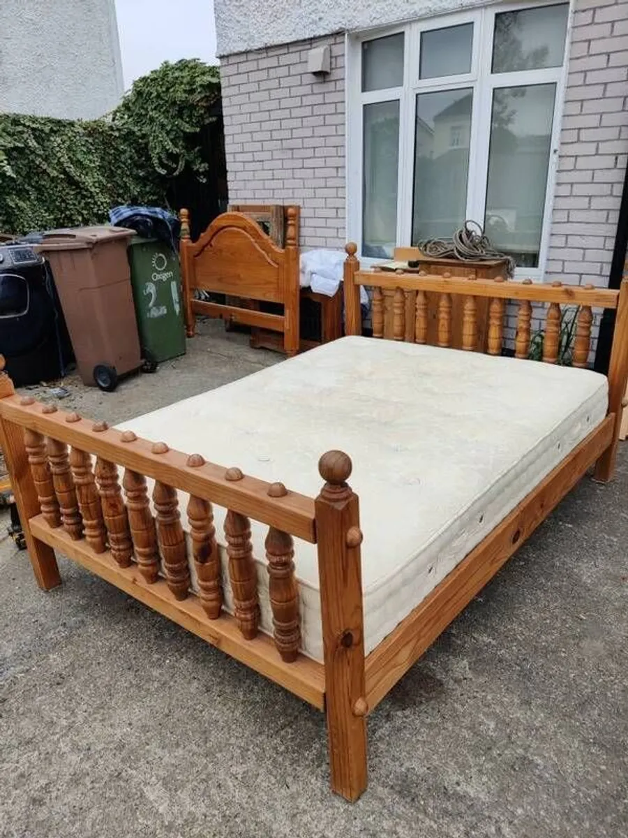 bed - Image 3