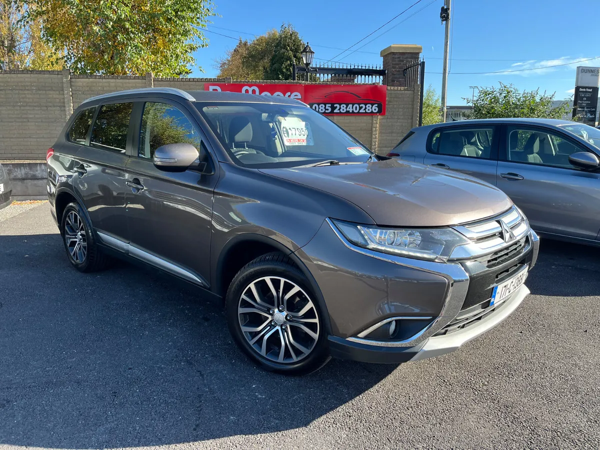 Mitsubishi Outlander ** F.S.H * CAMERA - Image 2