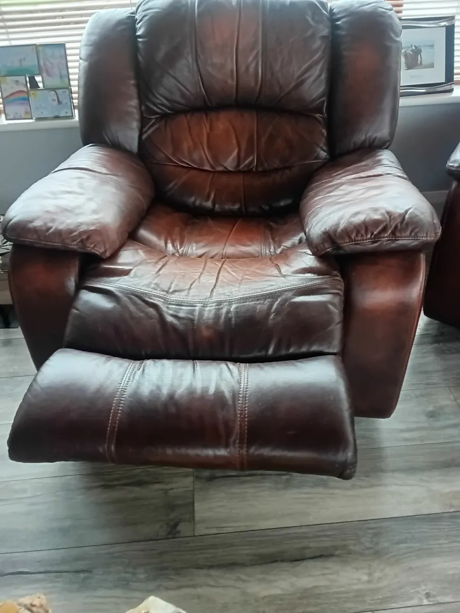 Suite of furniture - Image 3
