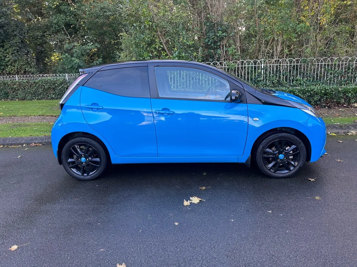 Toyota Aygo X-cite - Image 2