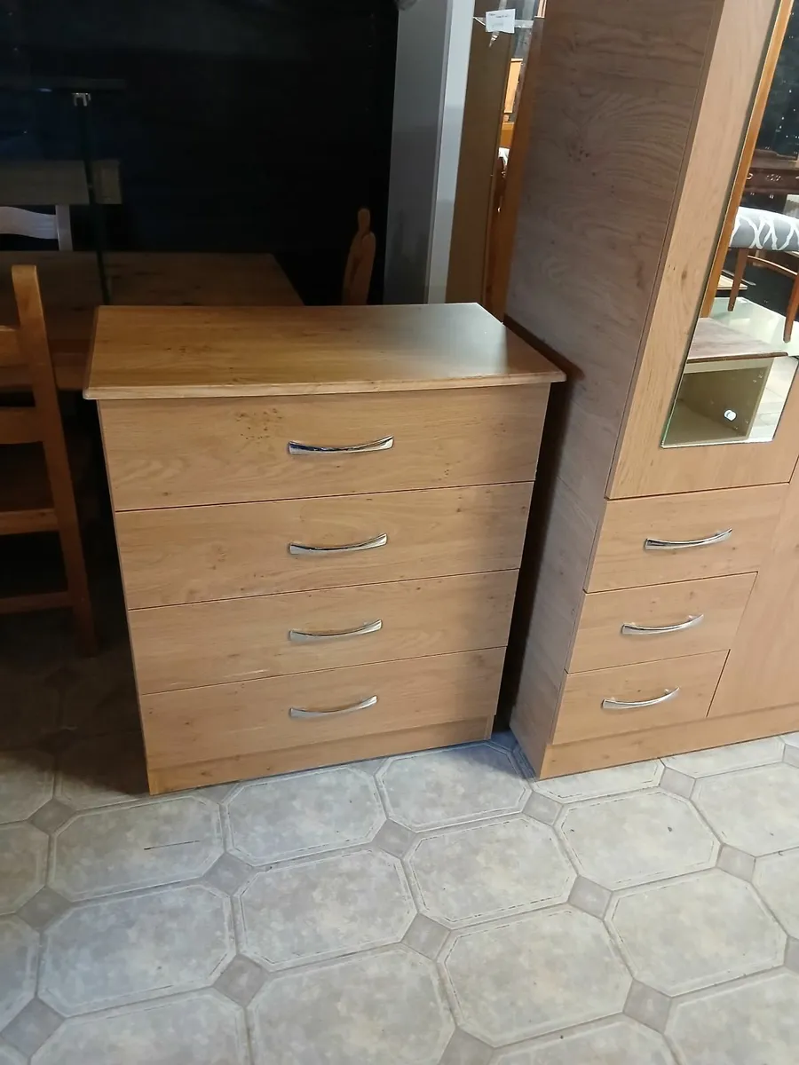 Bedroom set - Image 3