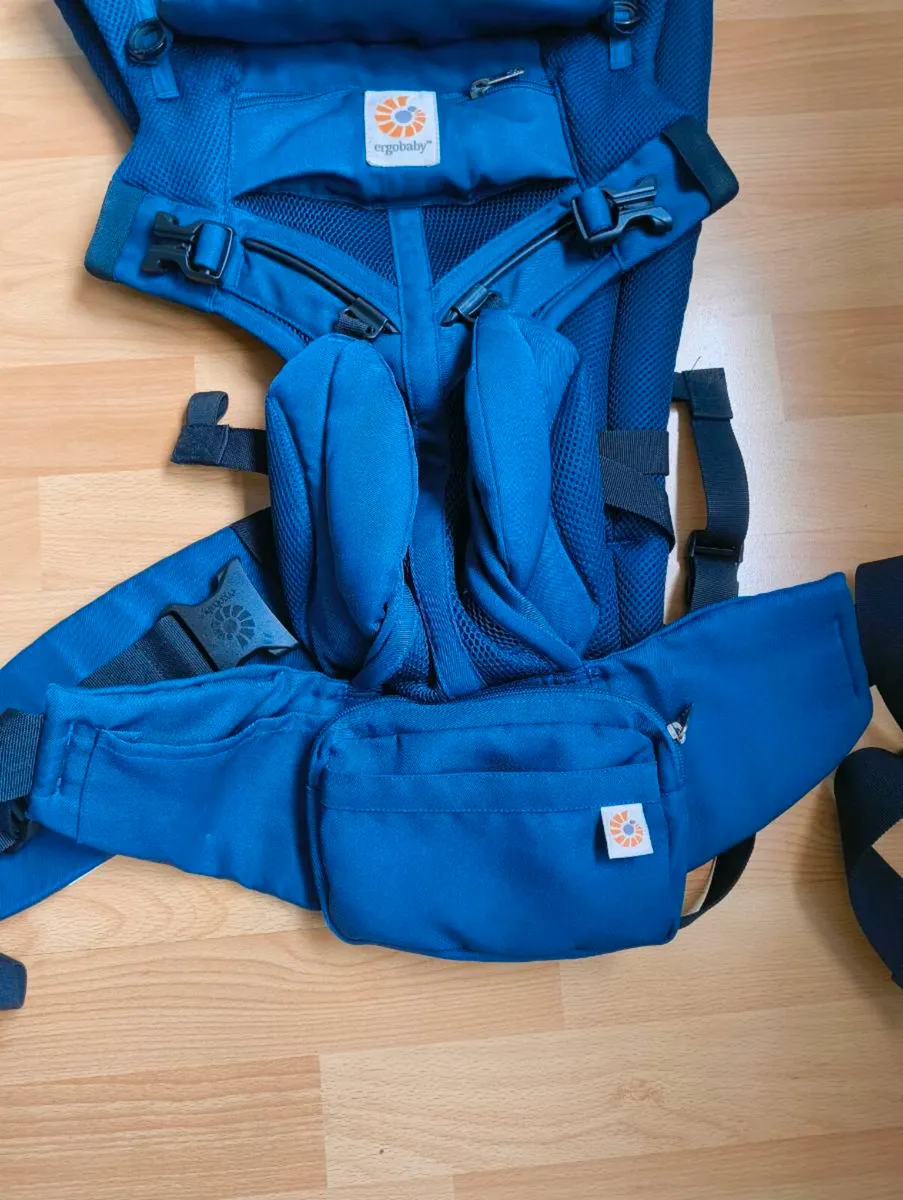 Navy Ergobaby Omni 360 - Image 2