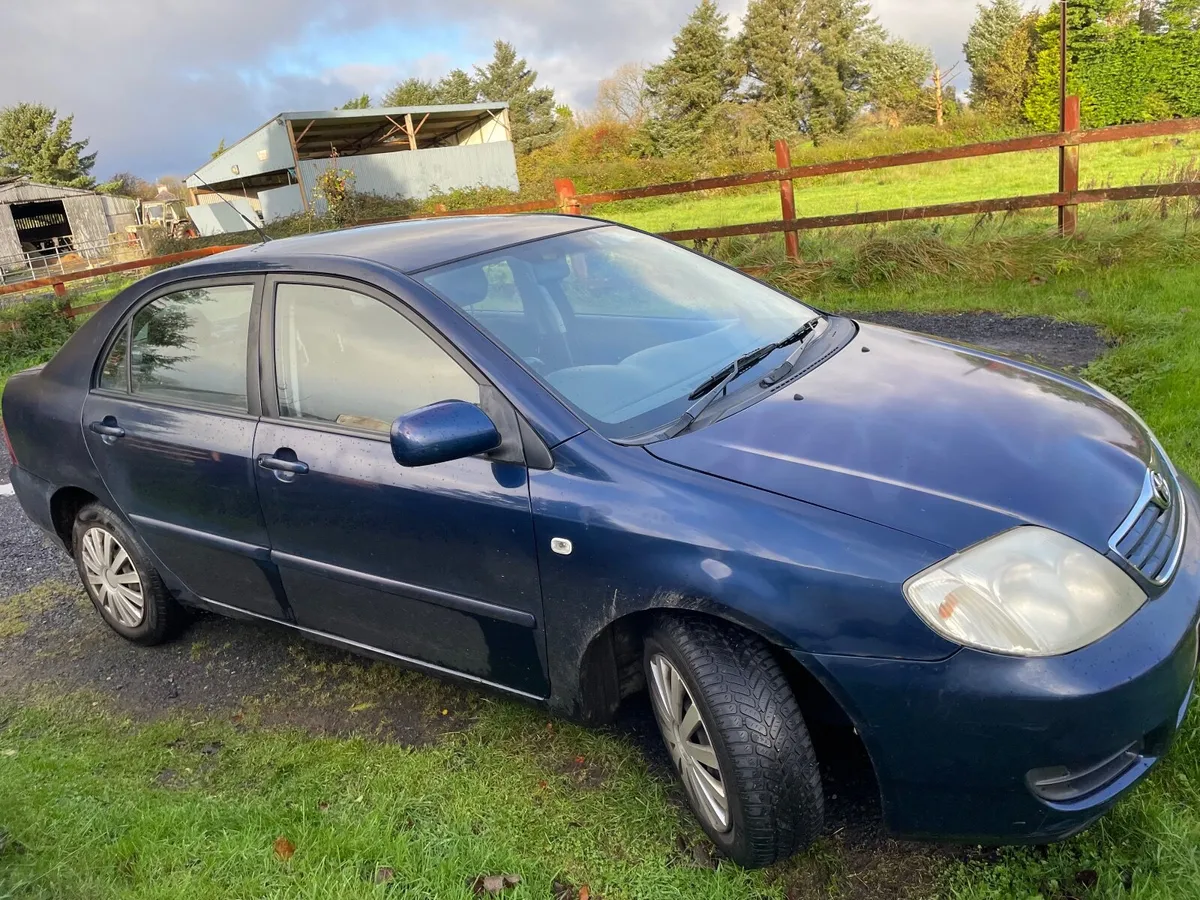Toyota Corolla 2004 - Image 2