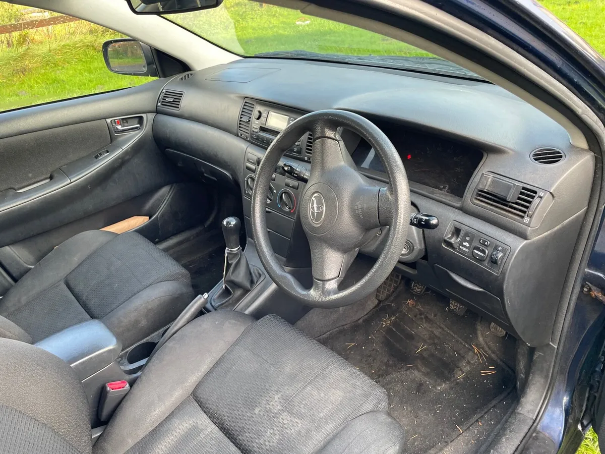 Toyota Corolla 2004 - Image 3