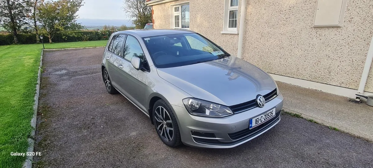 2016 Volkswagen Golf - Image 1