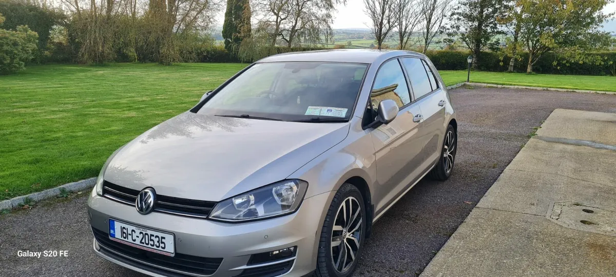 2016 Volkswagen Golf - Image 2