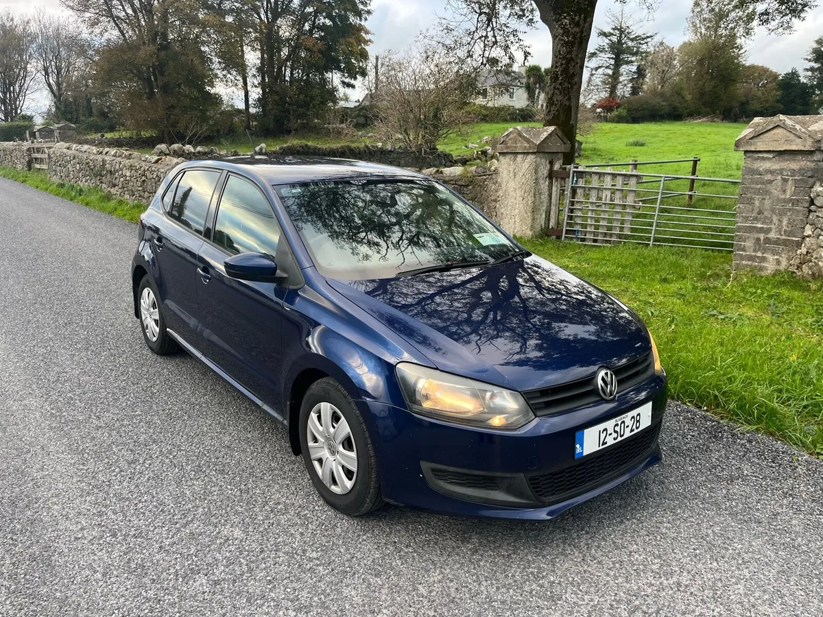 2012 VOLKSWAGEN POLO TRENDLINE - Image 1