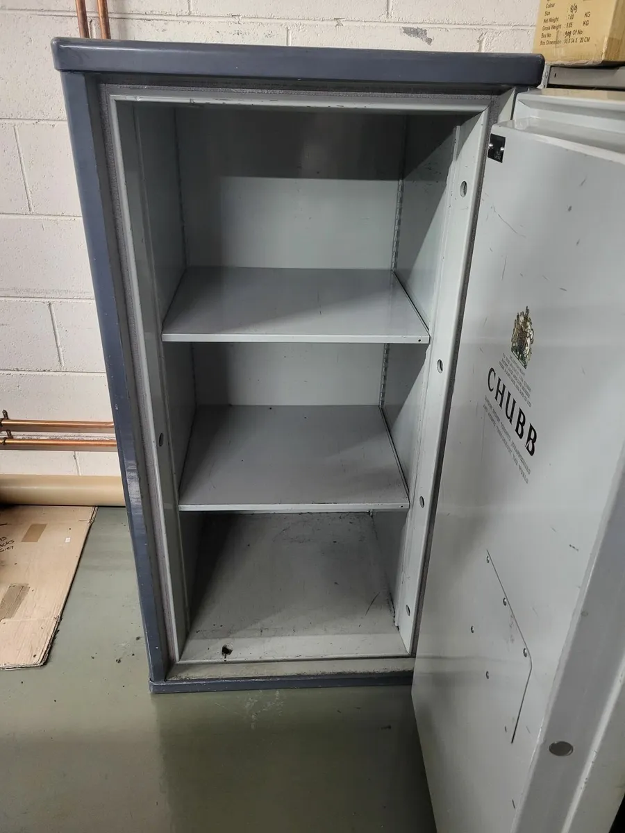 Fire proof safe - Image 4