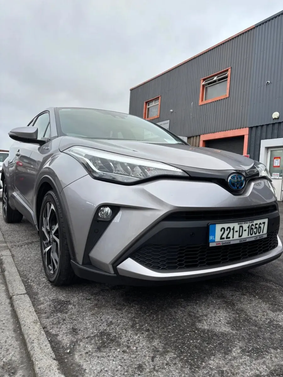 2022 Toyota C-HR 1.8 HYBRID SPORT BITONE - Image 2