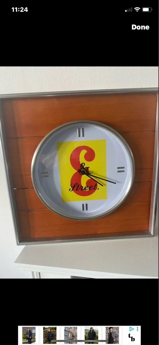 Rare J & B Bar Clock - Image 1