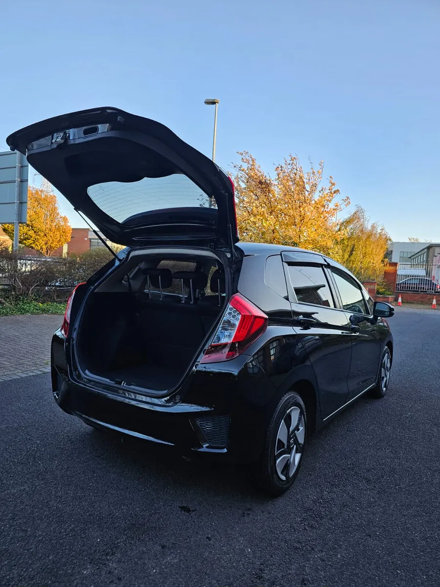 Honda Fit Automatic Hybrid - Image 4