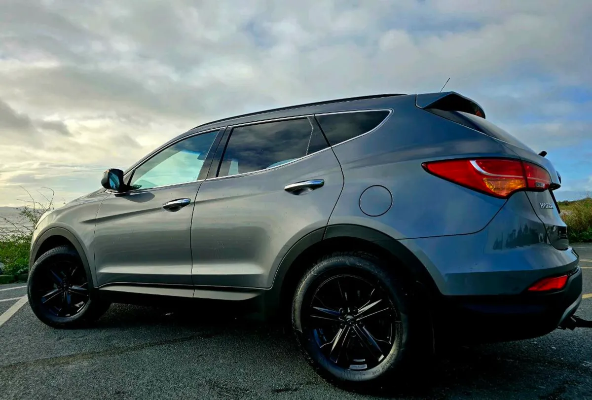 2012 HYUNDAI SANTA-FE COMFORT 7 SEATS 1 OWNER NCTD - Image 3
