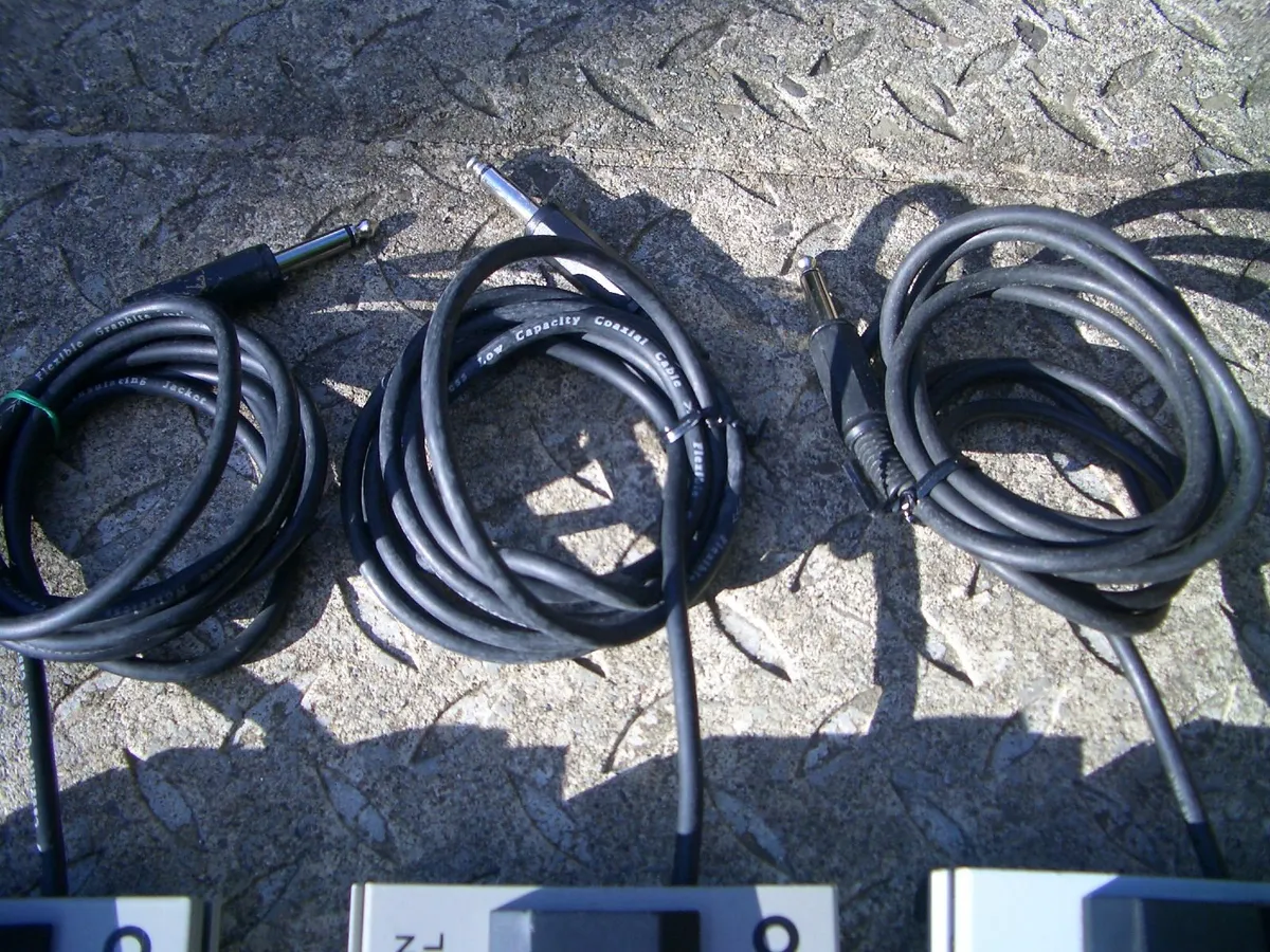 START-STOP-SUSTAIN PEDALS - Image 3