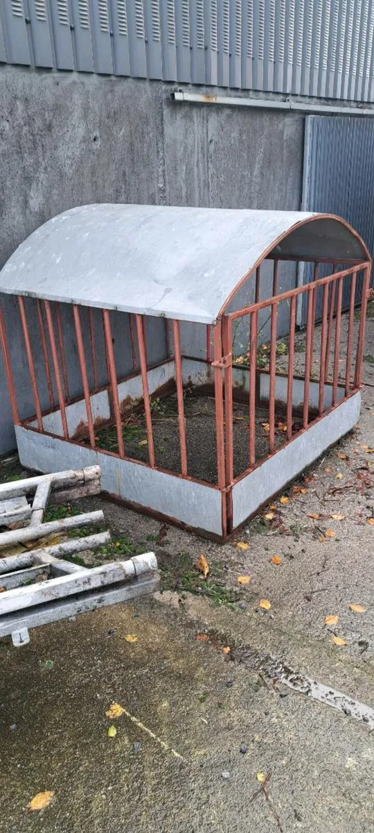 Sheep feeder - Image 2