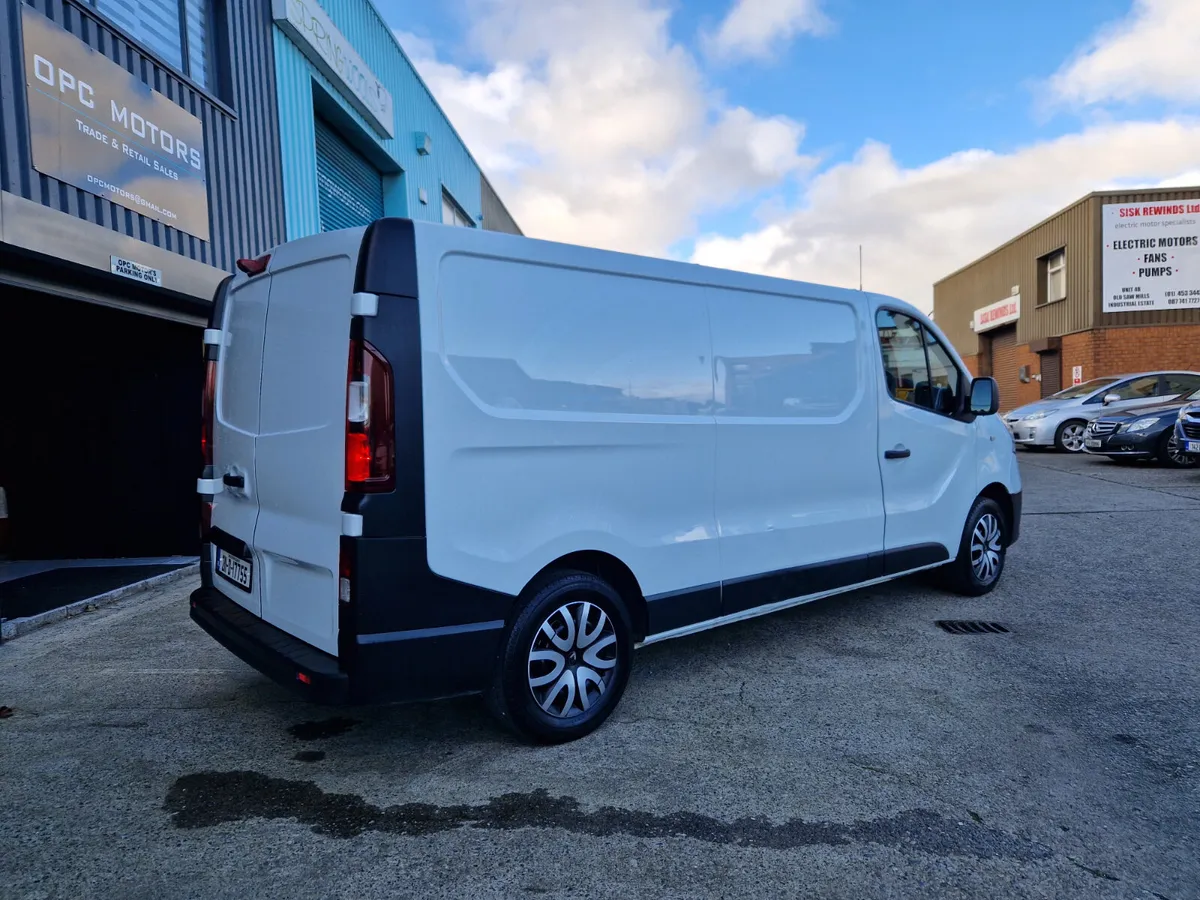Renault Trafic 2.0 *Reversing Camera* - Image 3