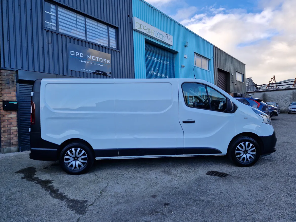 Renault Trafic 2.0 *Reversing Camera* - Image 2