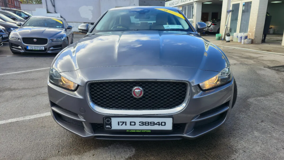 2017 Jaguar XE Auto AA Approved 1 Year Warranty - Image 4
