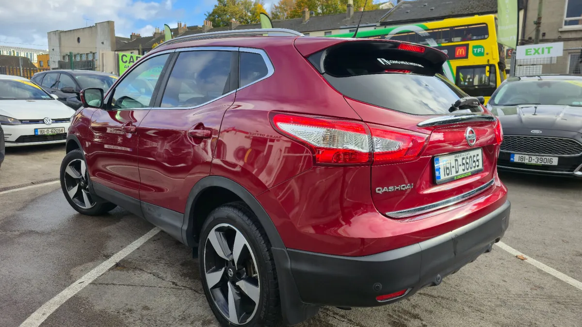Nissan Qashqai 360 Camera  AA Approved 1 year warr - Image 4