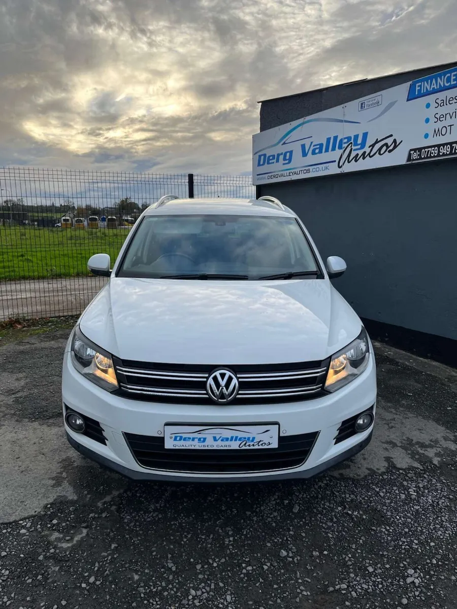 Volkswagen Tiguan 2015 - Image 2