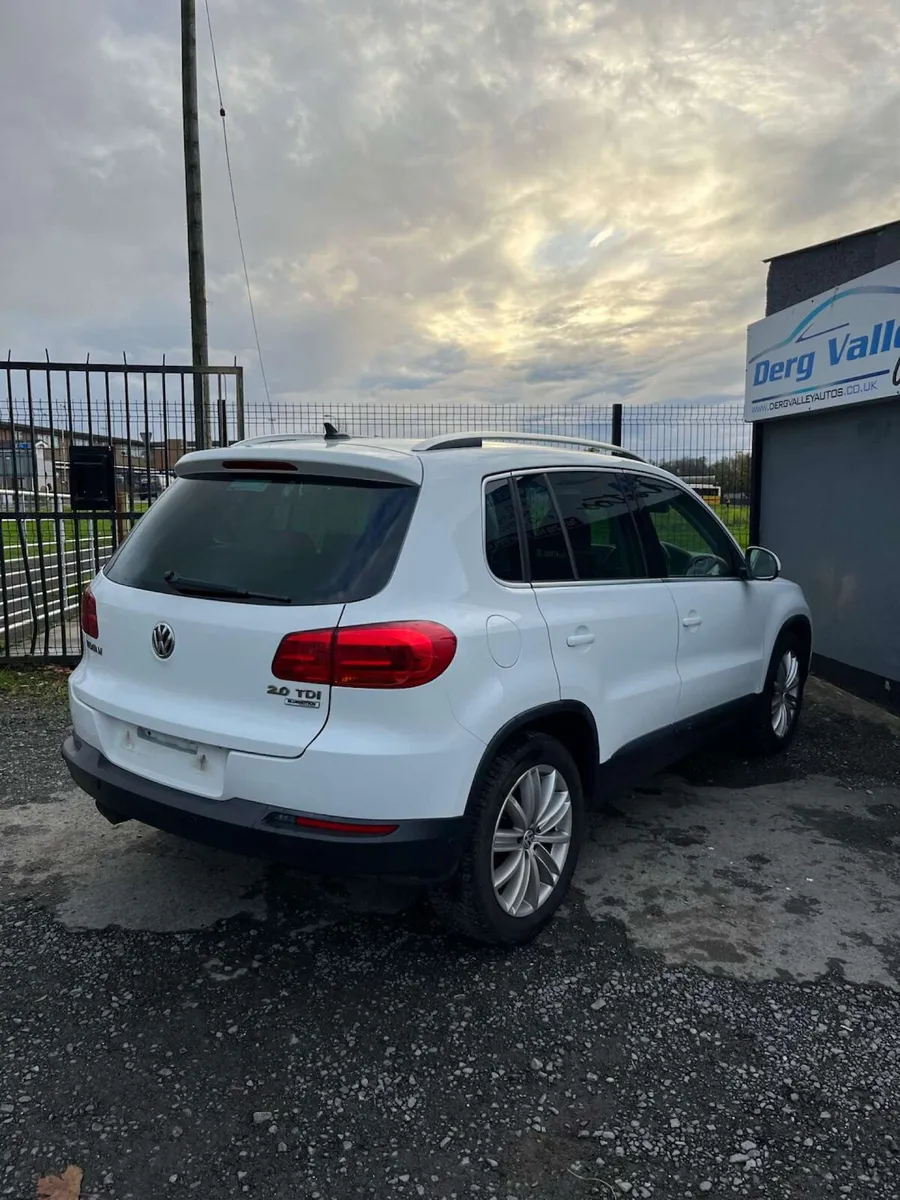 Volkswagen Tiguan 2015 - Image 3