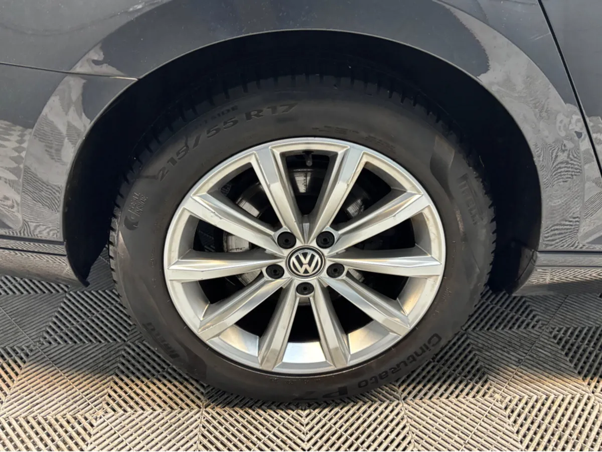 Volkswagen Passat 1.6 TDI SE BUSINESS BLUEMOTION 1 - Image 4