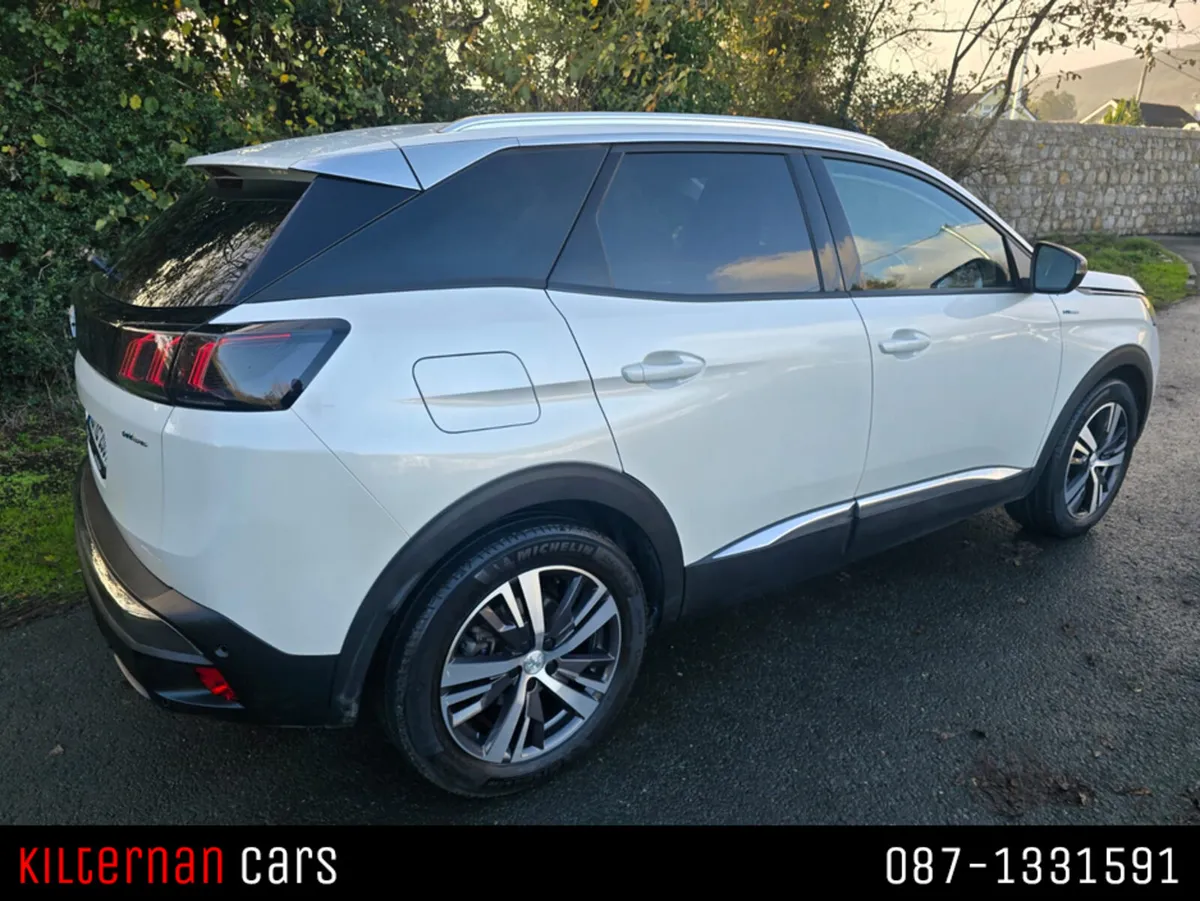 Peugeot 3008 ALLURE 1.6 PHEV 225BHP AUTO - Image 4