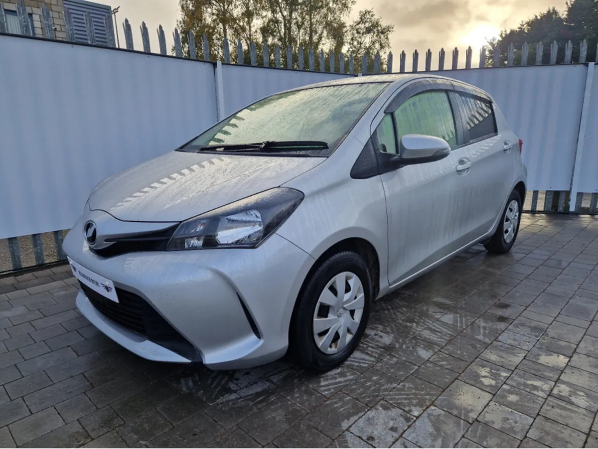 Toyota Vitz 1.2 PETROL AUTO - Image 3