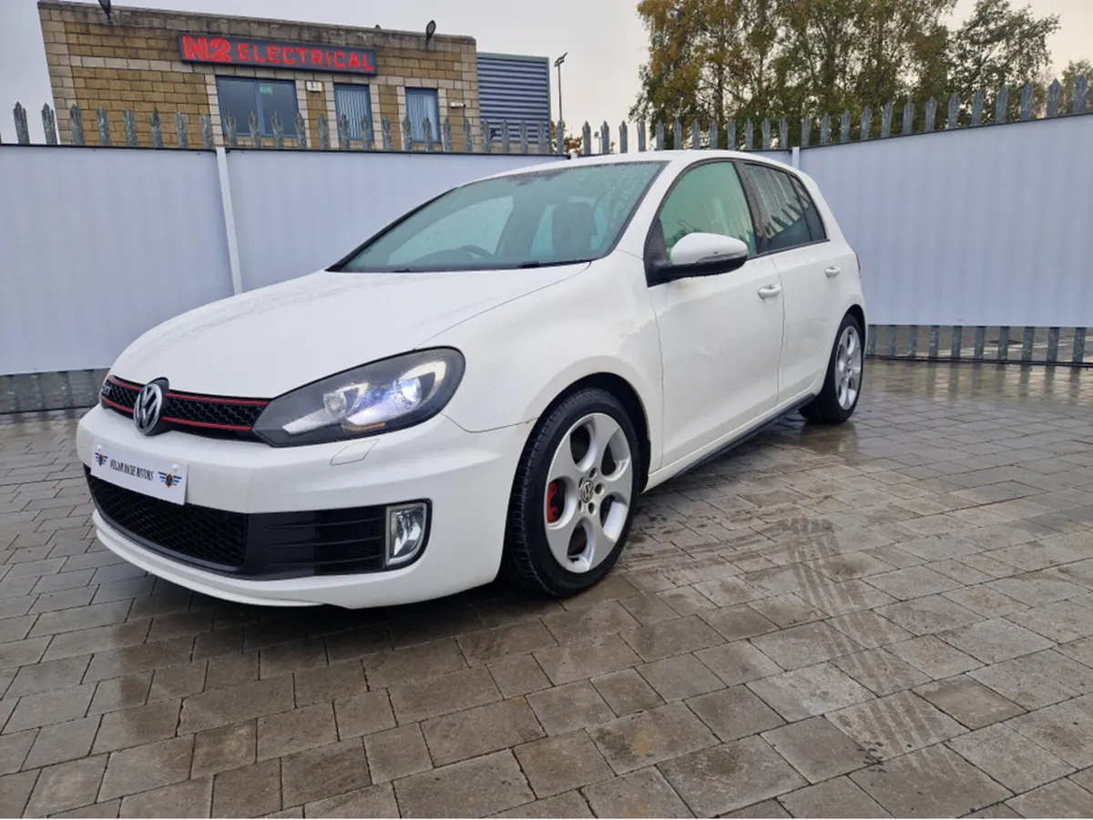 Volkswagen Golf 2.0 GTI DSG - Image 4
