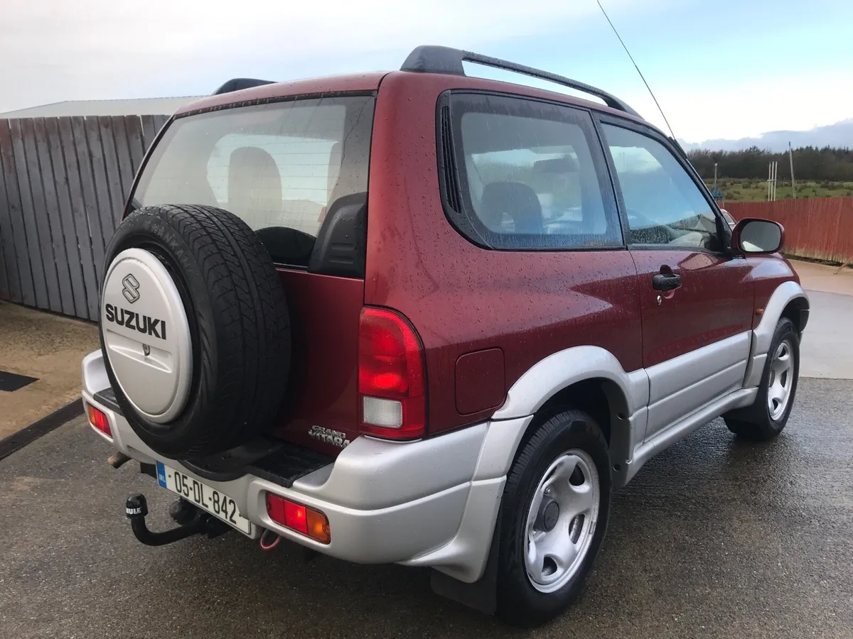 2005 Suzuki Vitara 4x4 *Mint* - Image 3