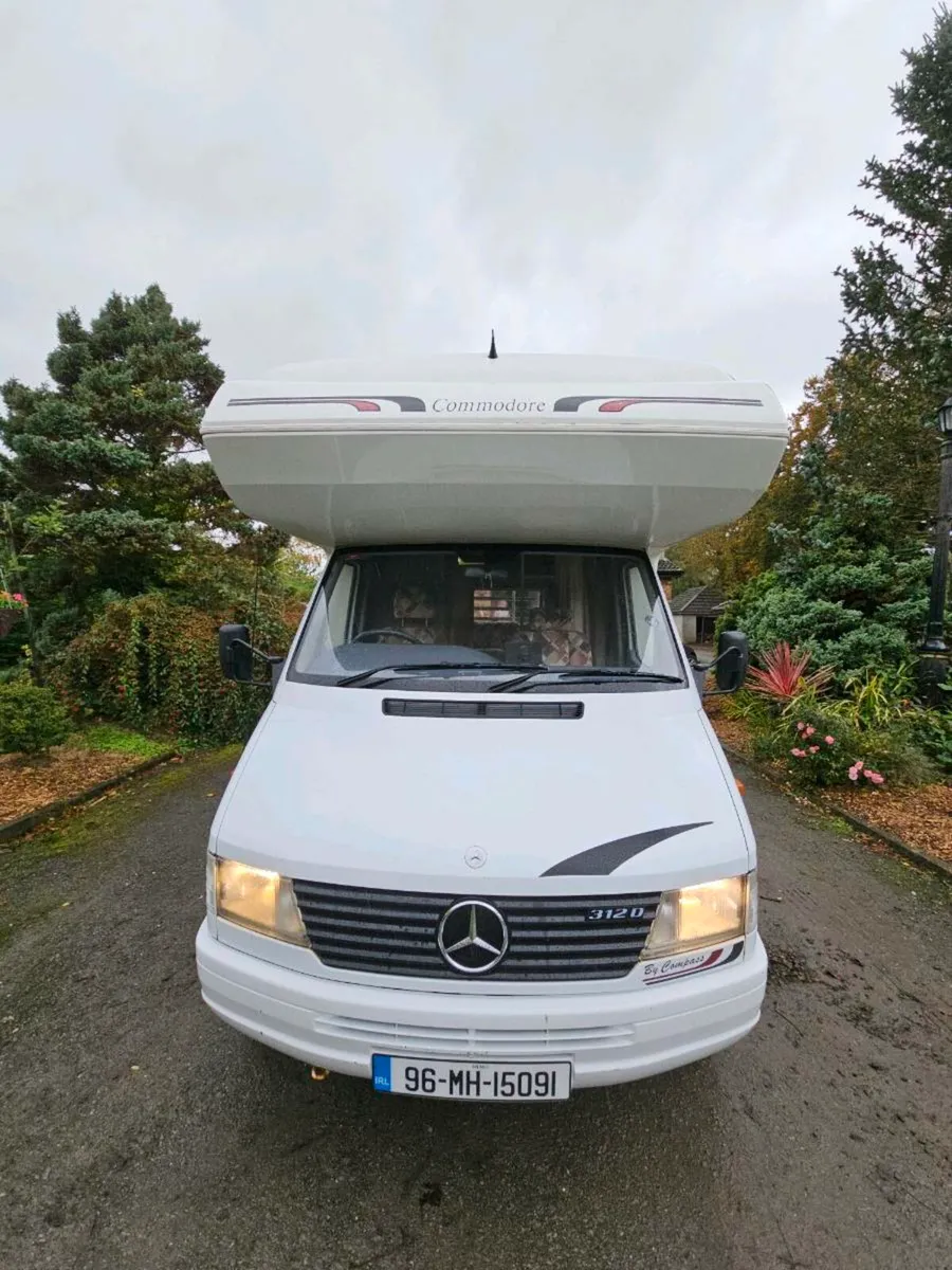 Camper van Mercedes - Image 1