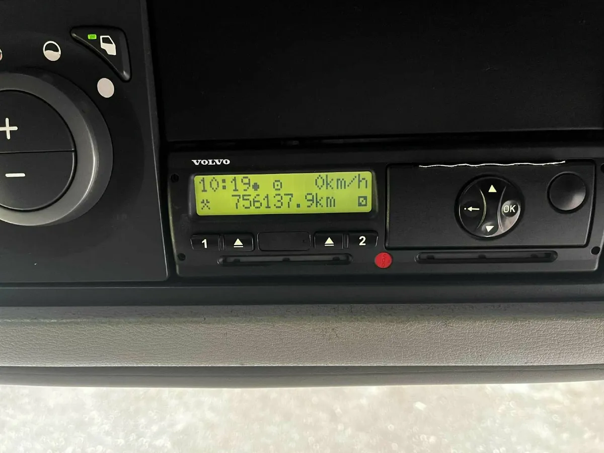 Volvo Other 2011 - Image 3