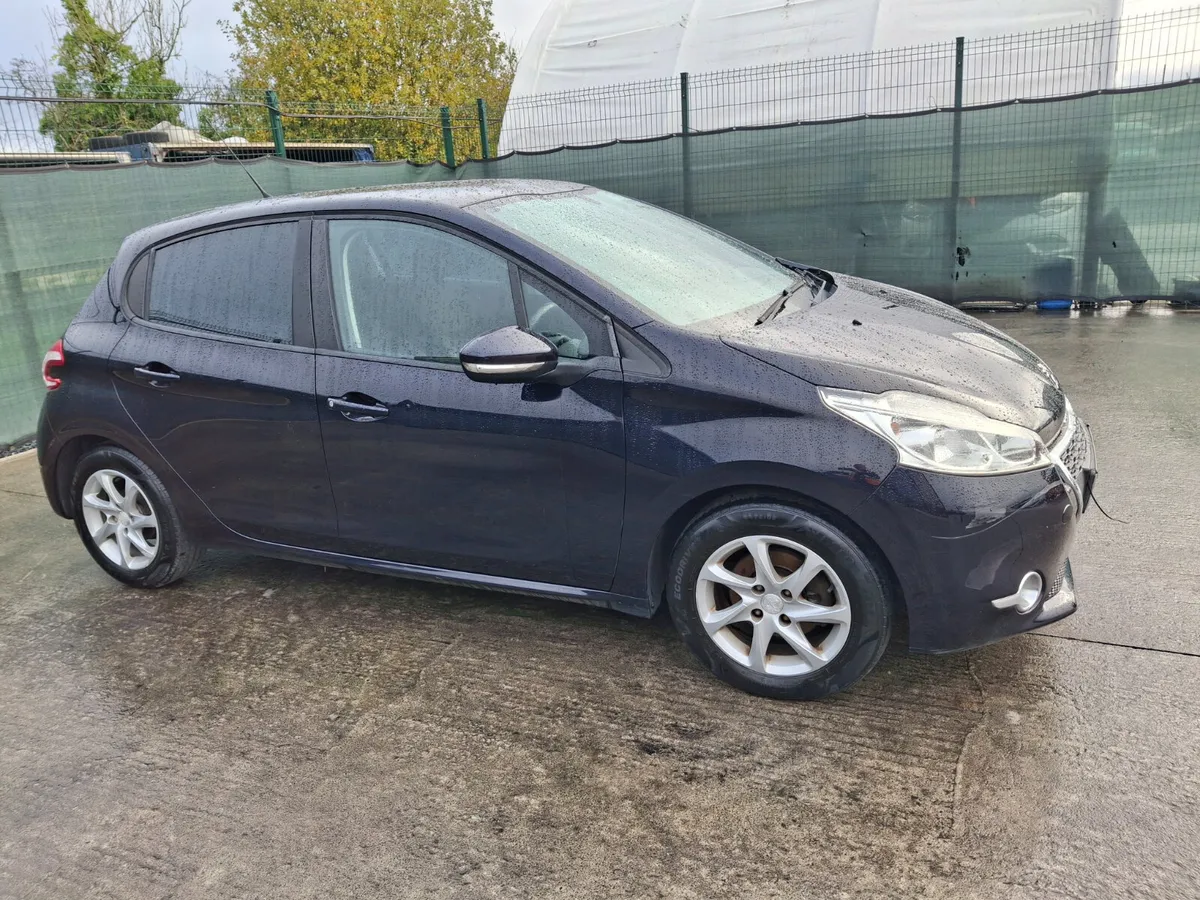 2015 Peugeot 208  1.0 Peugeot - Image 1