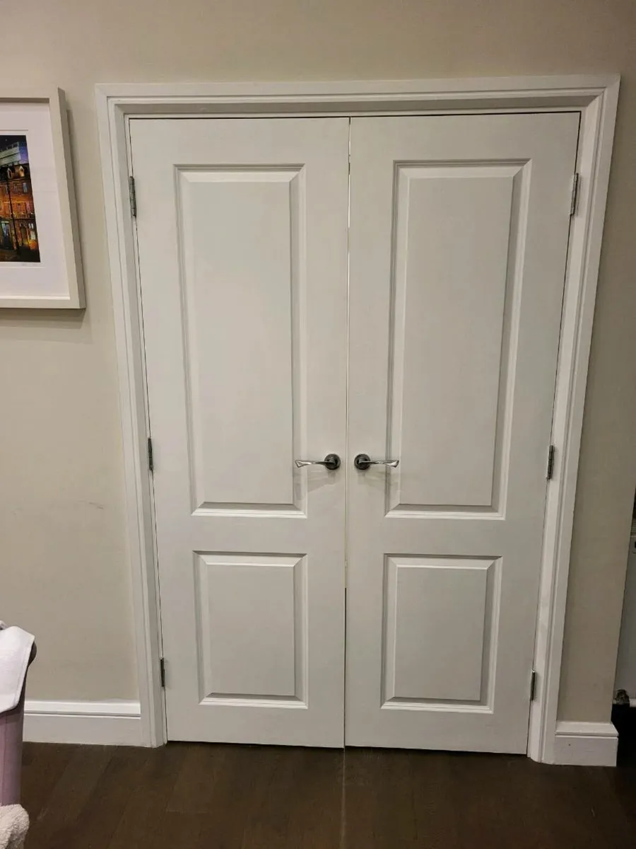 Internal doors - Image 1