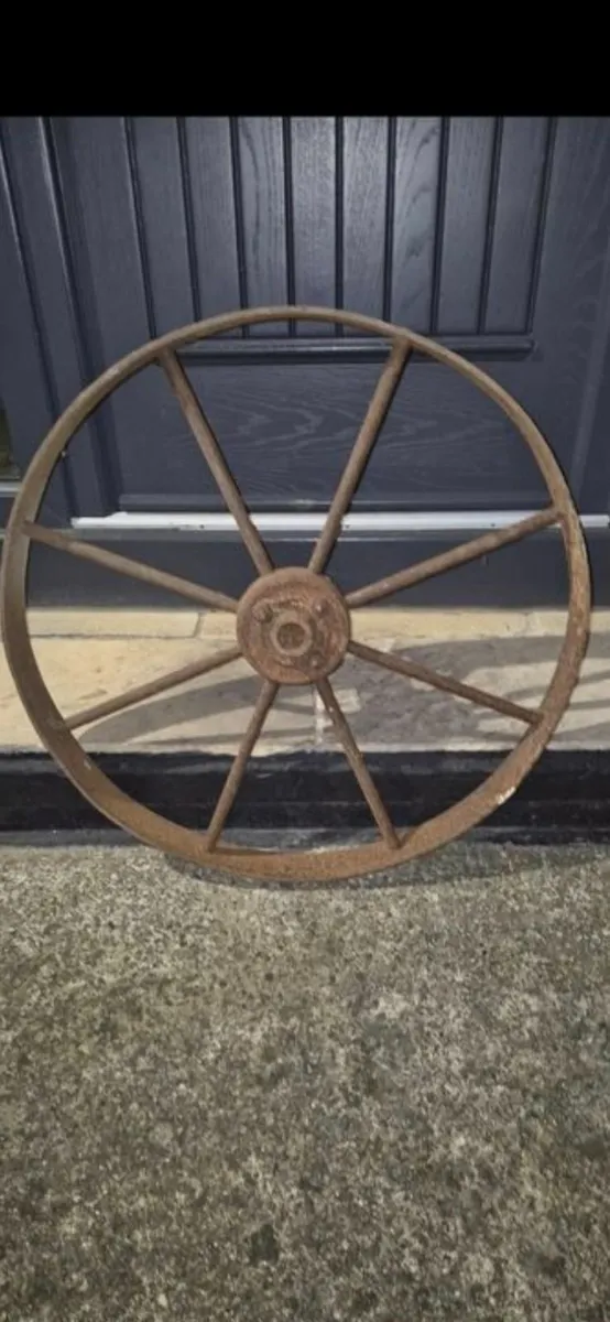 Cast iron wheel - Image 2